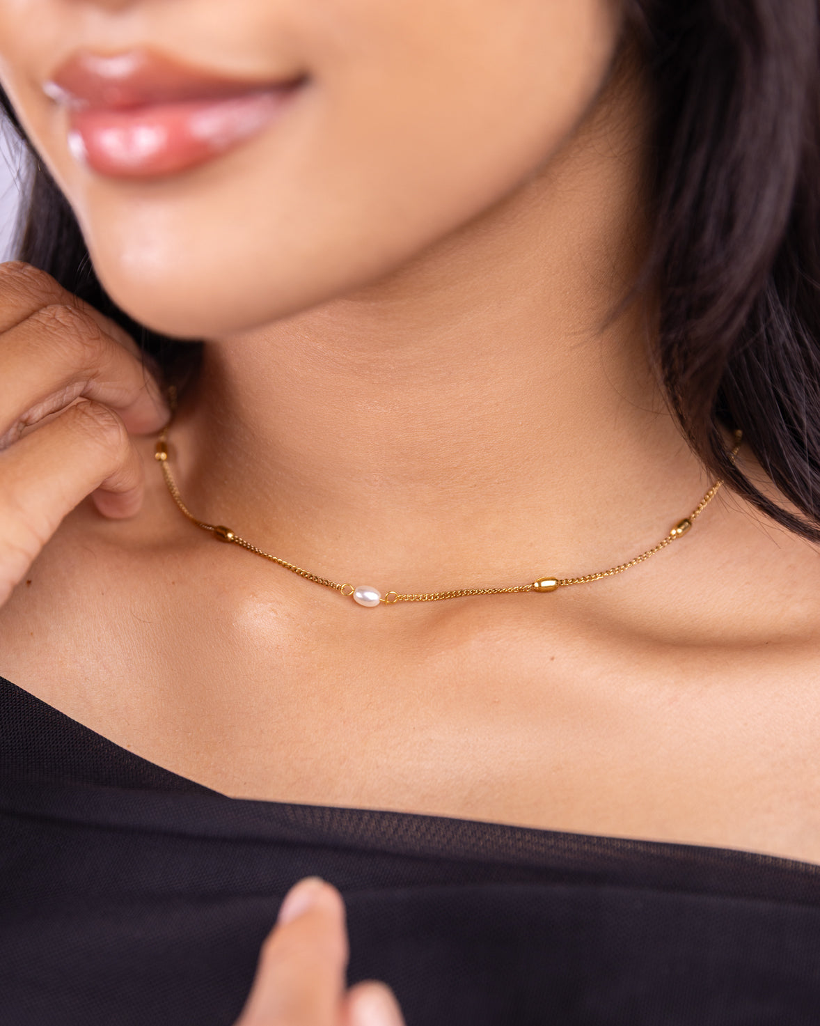 Simple Pearl Beaded Necklace