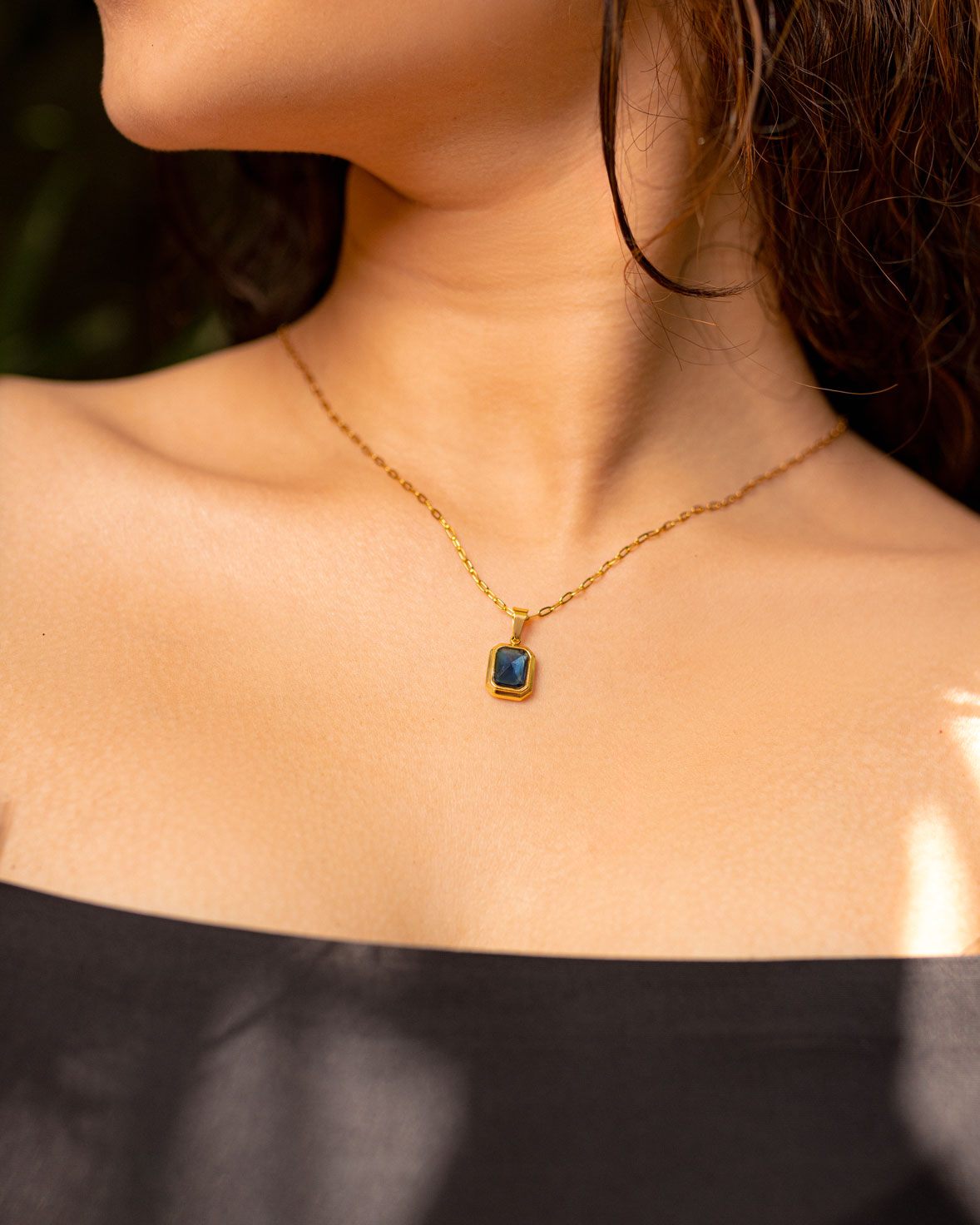Minimalist Blue Pendant Necklace