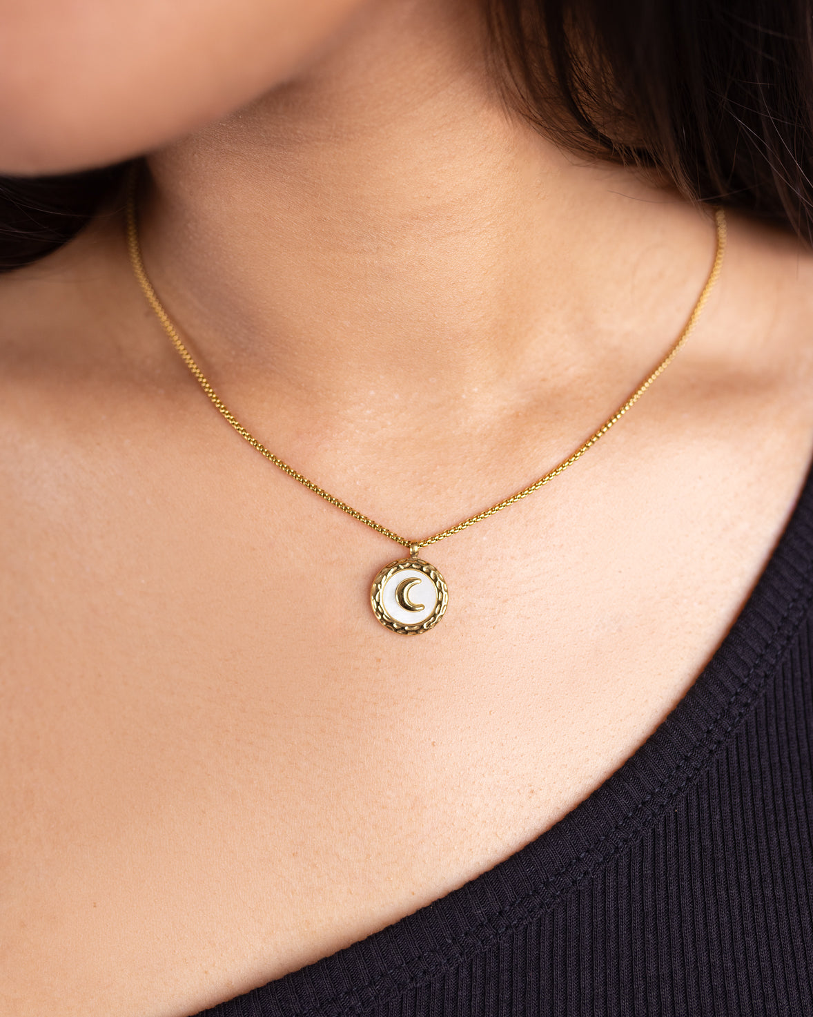 White Shell Moon Necklace