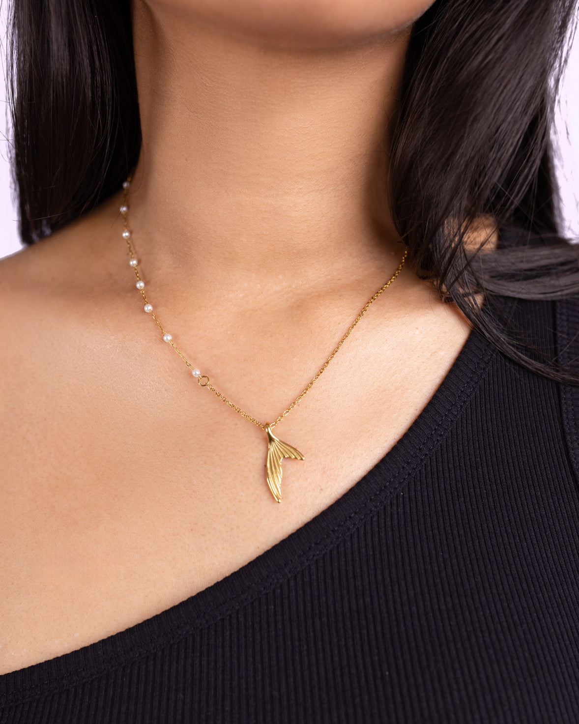 Pearl Fin Necklace