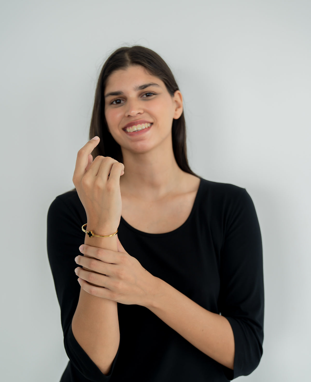 Gold Leaf Clover Bangle