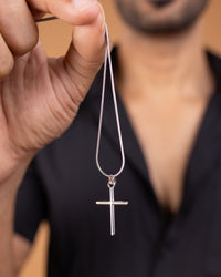 Minimalistic Cross Pendant Necklace