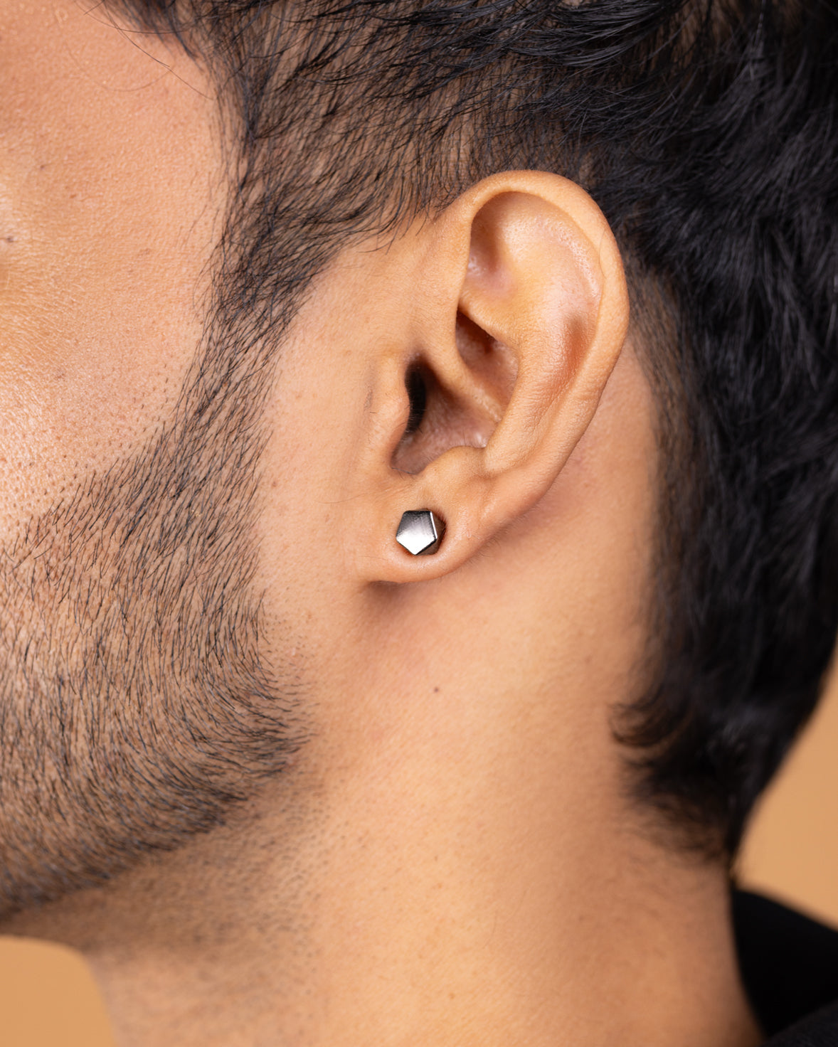 Magnetic Hexagon Black Earring