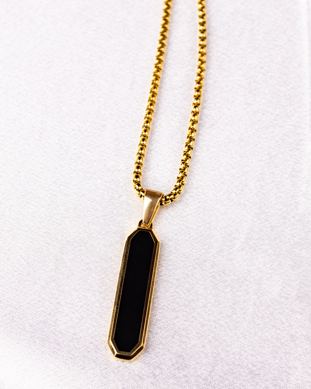 Urban Black Pendant Necklace