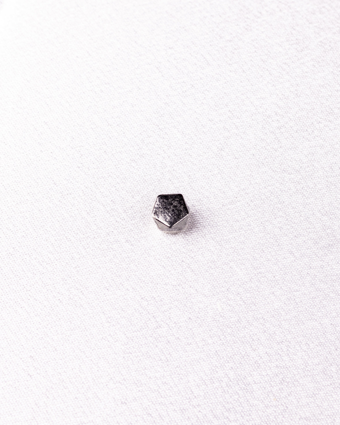 Magnetic Hexagon Black Earring