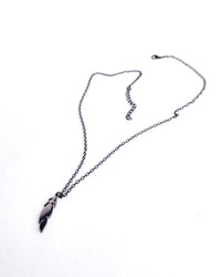 Casual Feather Pendant Necklace
