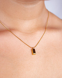 Minimalistic Gold Pendant Necklace