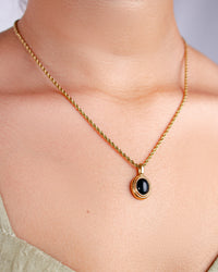Black Pendant Rope Necklace