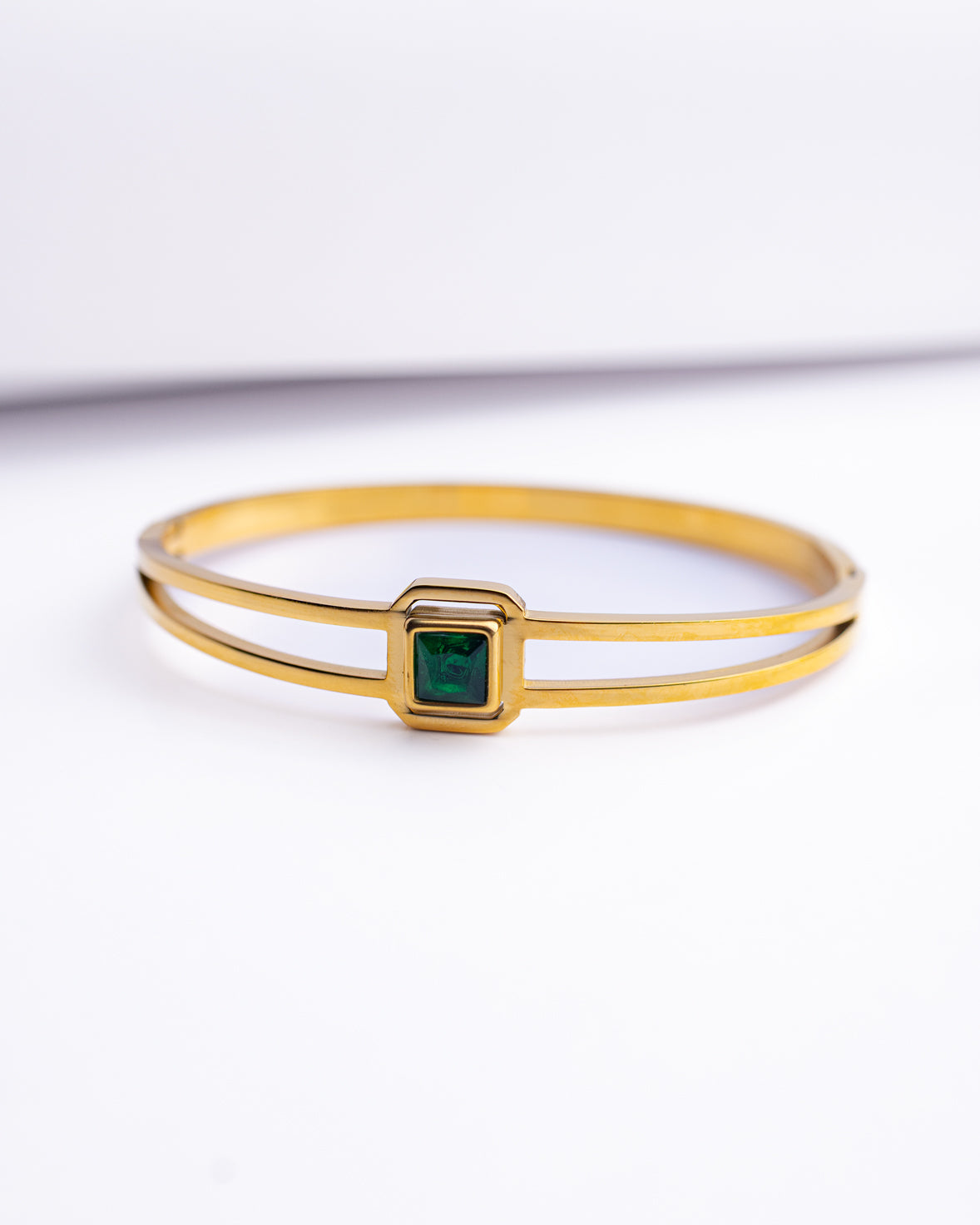 Vintage Zirconia Bangle