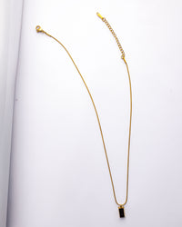 Minimalistic Gold Pendant Necklace