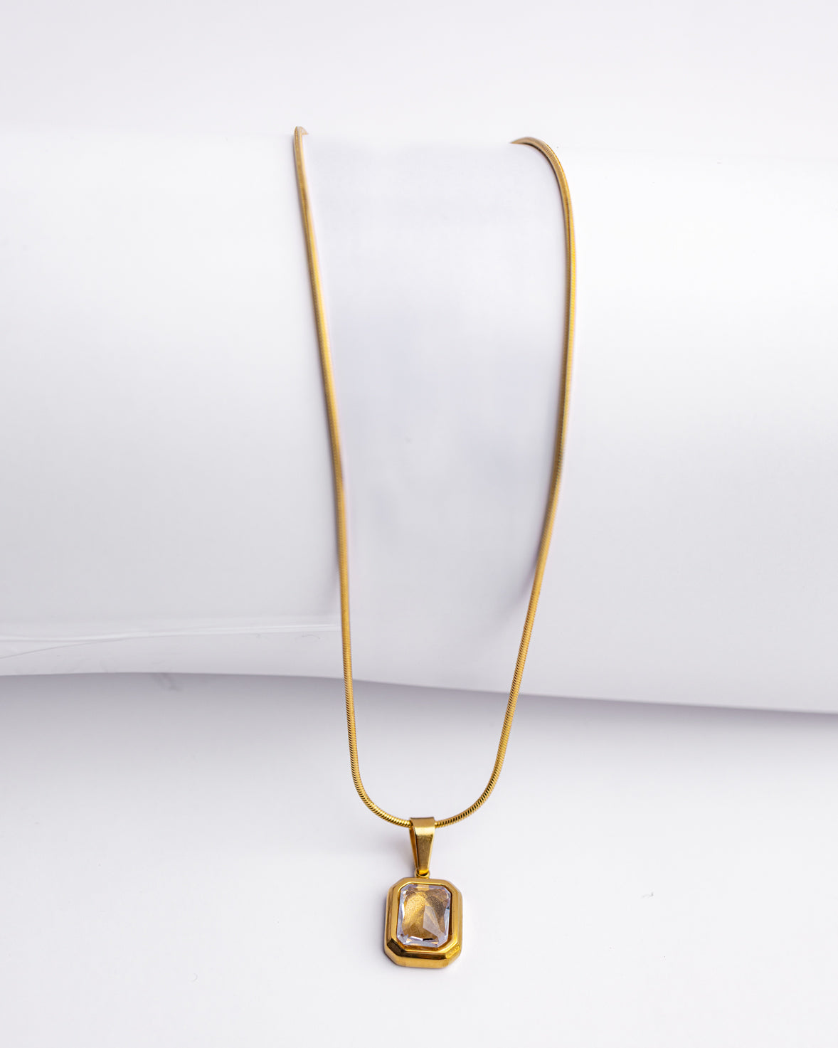 Minimalistic White Stone Necklace