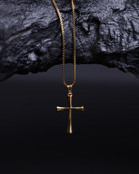 Simple Cross Pendant Necklace