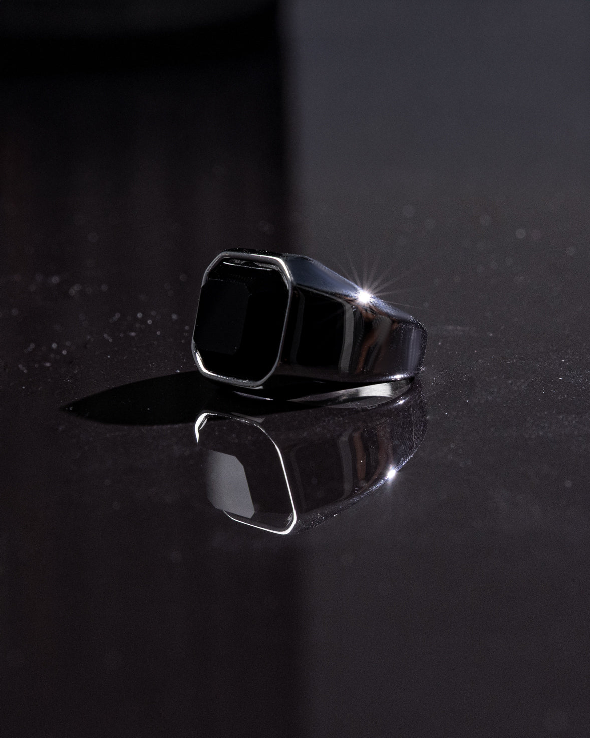 Men’s Modern Square Ring