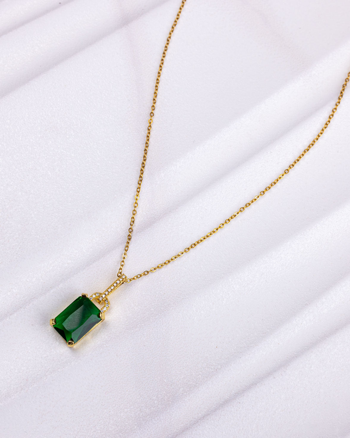 Green Pendant Necklace