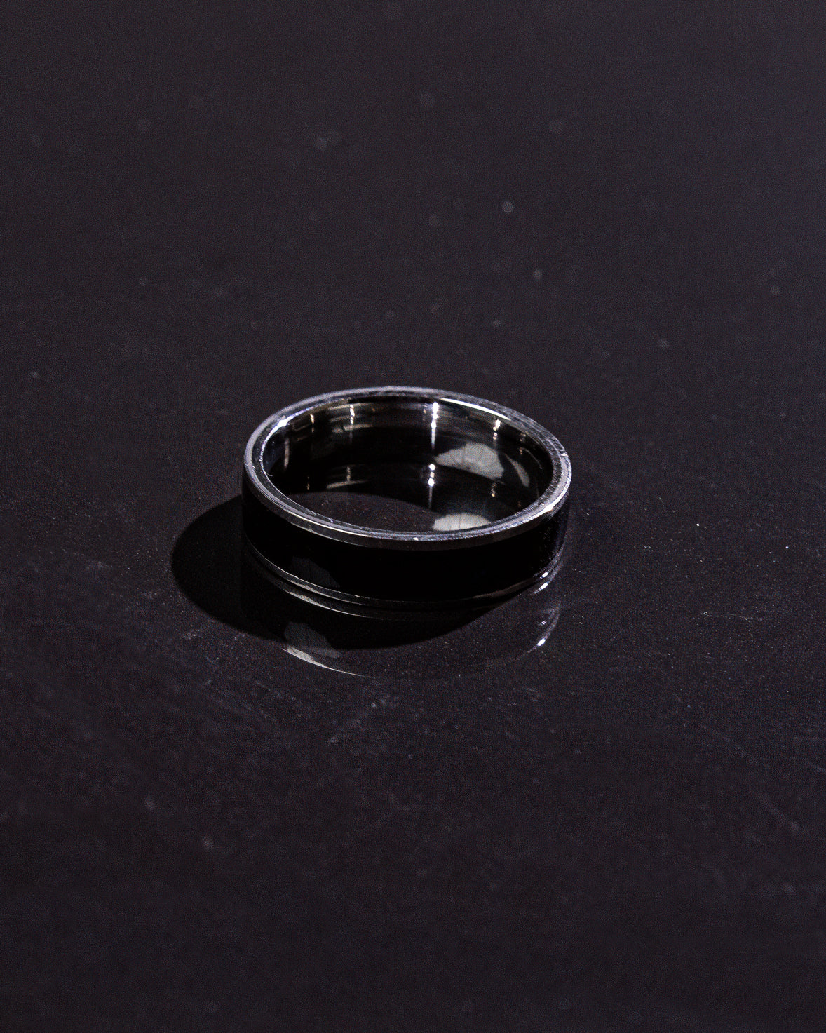 Men's Silvery Black Ring