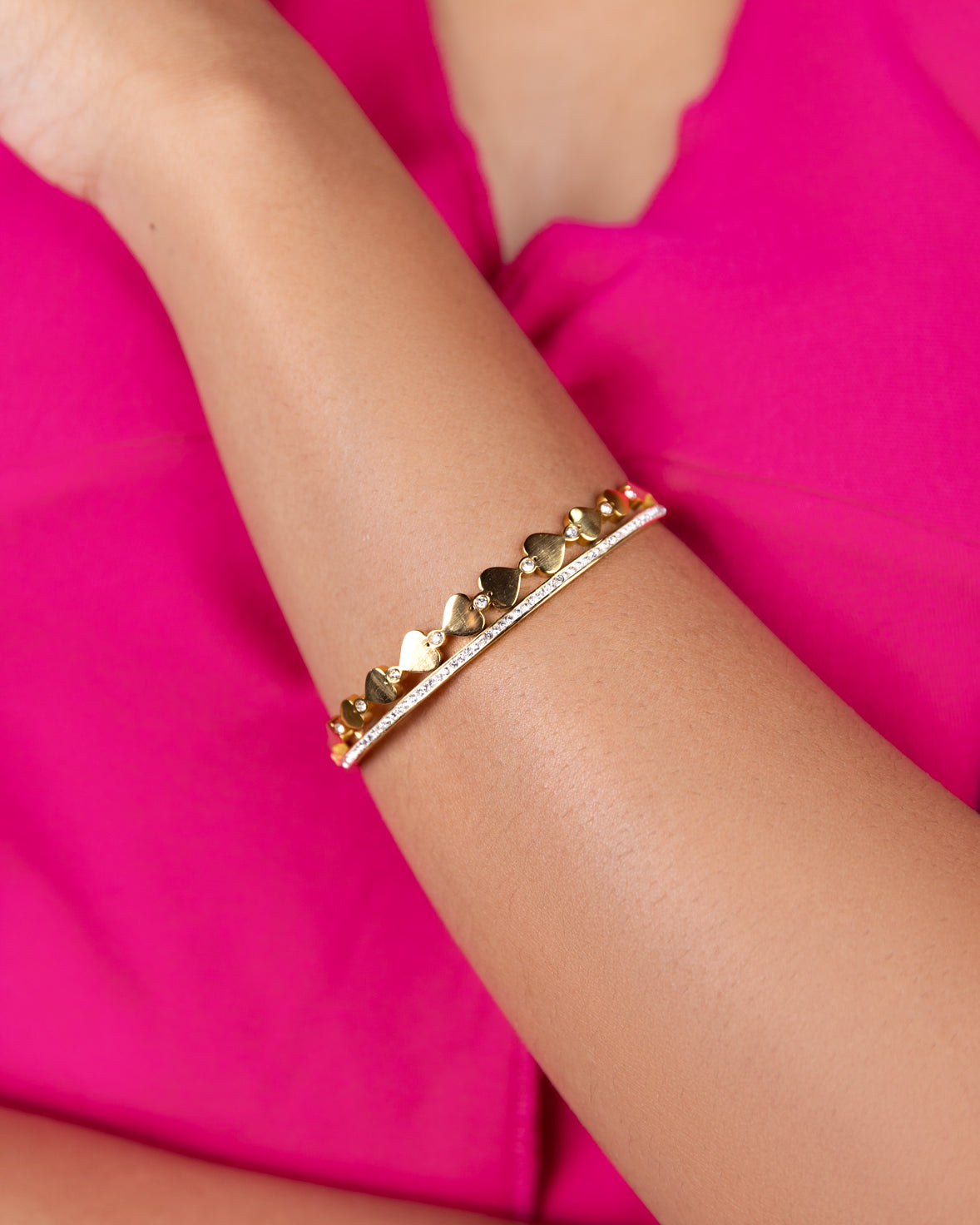 Rhinestone Heart Charm Bangle