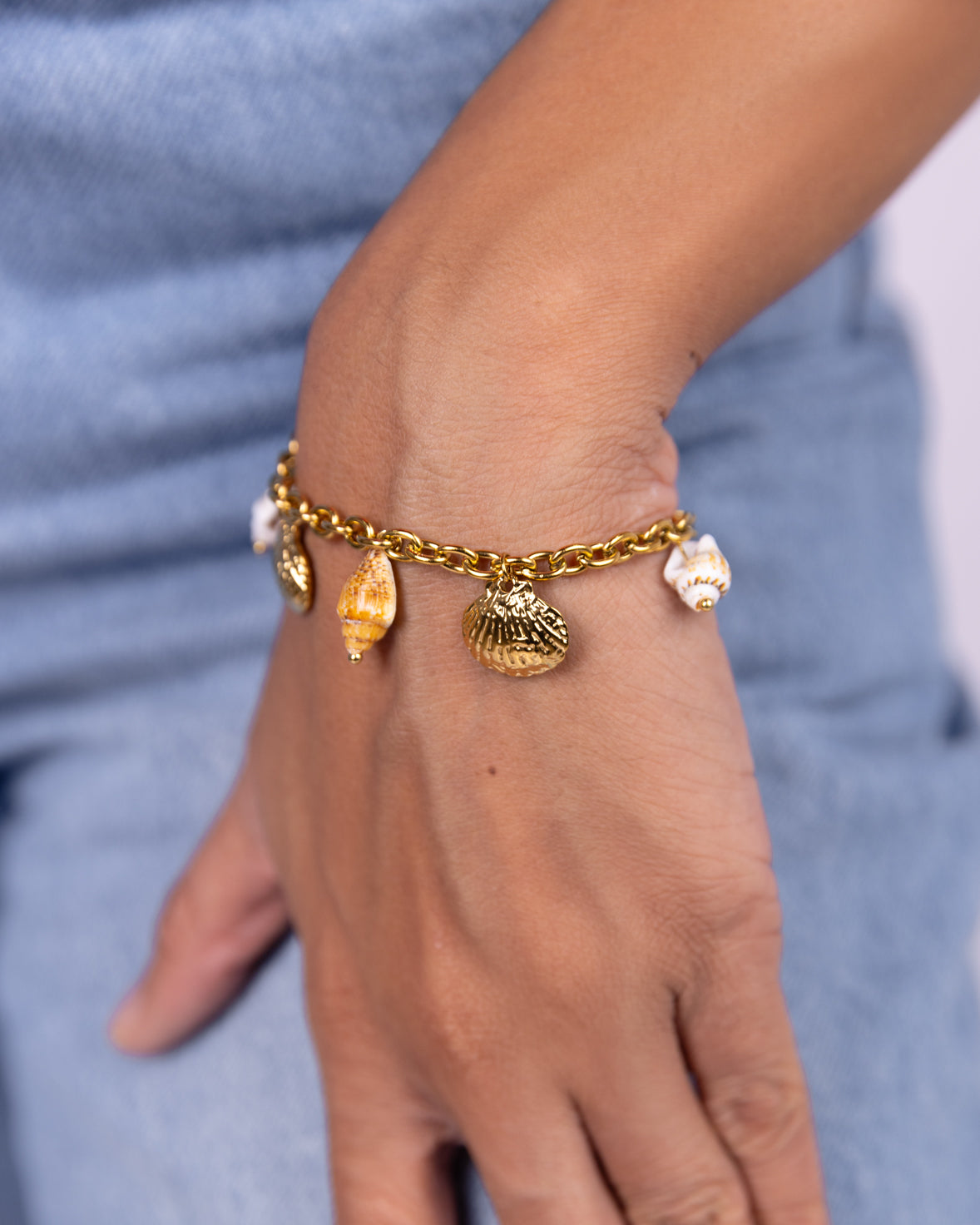 Classic Sea Shell Charm Bracelet
