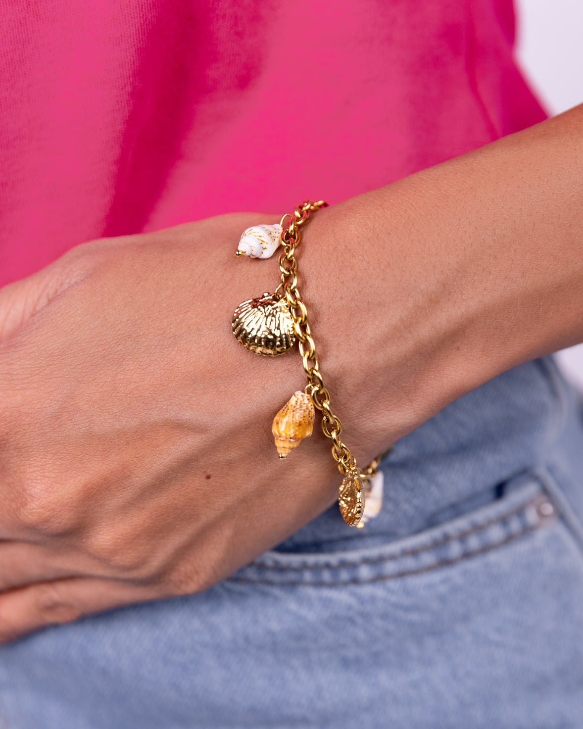 Classic Sea Shell Charm Bracelet