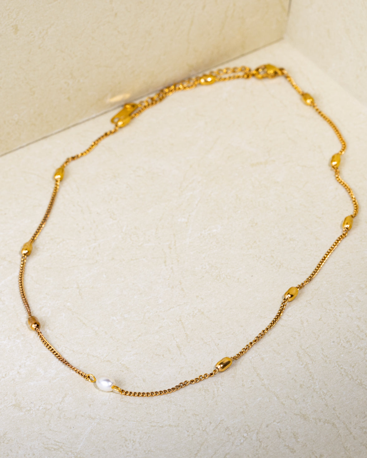 Simple Pearl Beaded Necklace