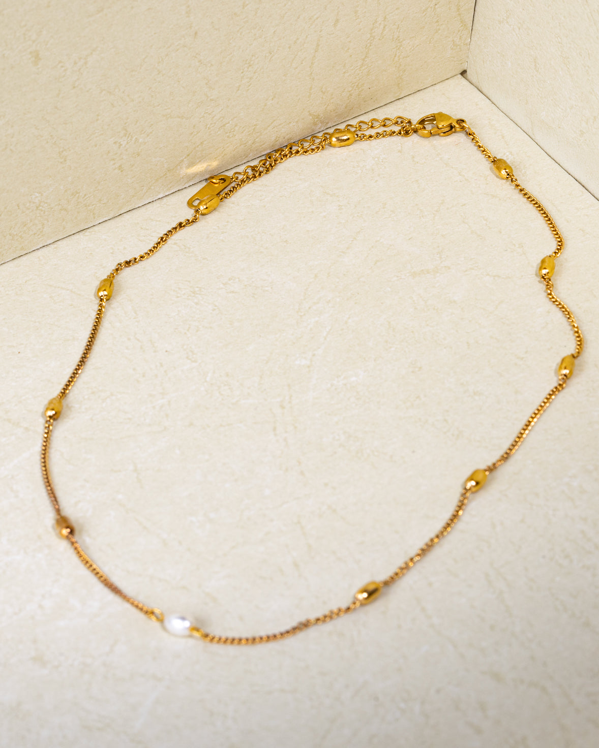 Simple Pearl Beaded Necklace