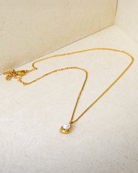 Simple Pearl Drop Necklace