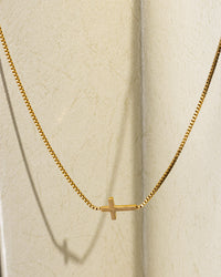 Simple Cross Pendant Necklace