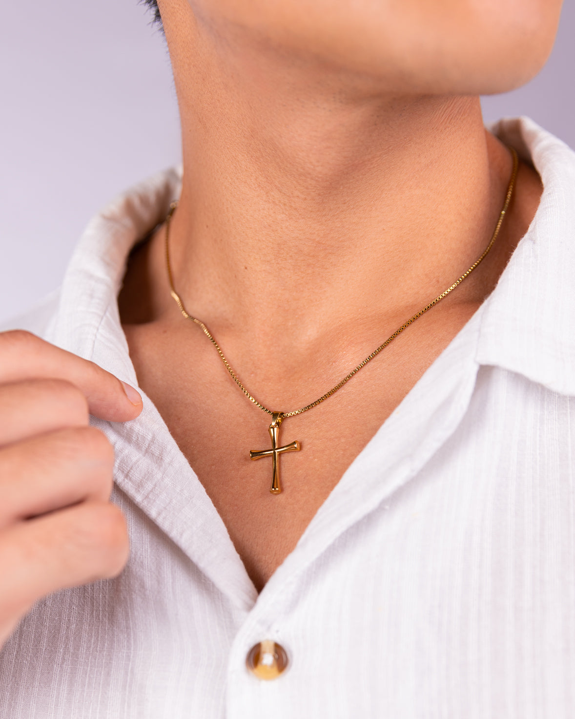 Simple Cross Pendant Necklace